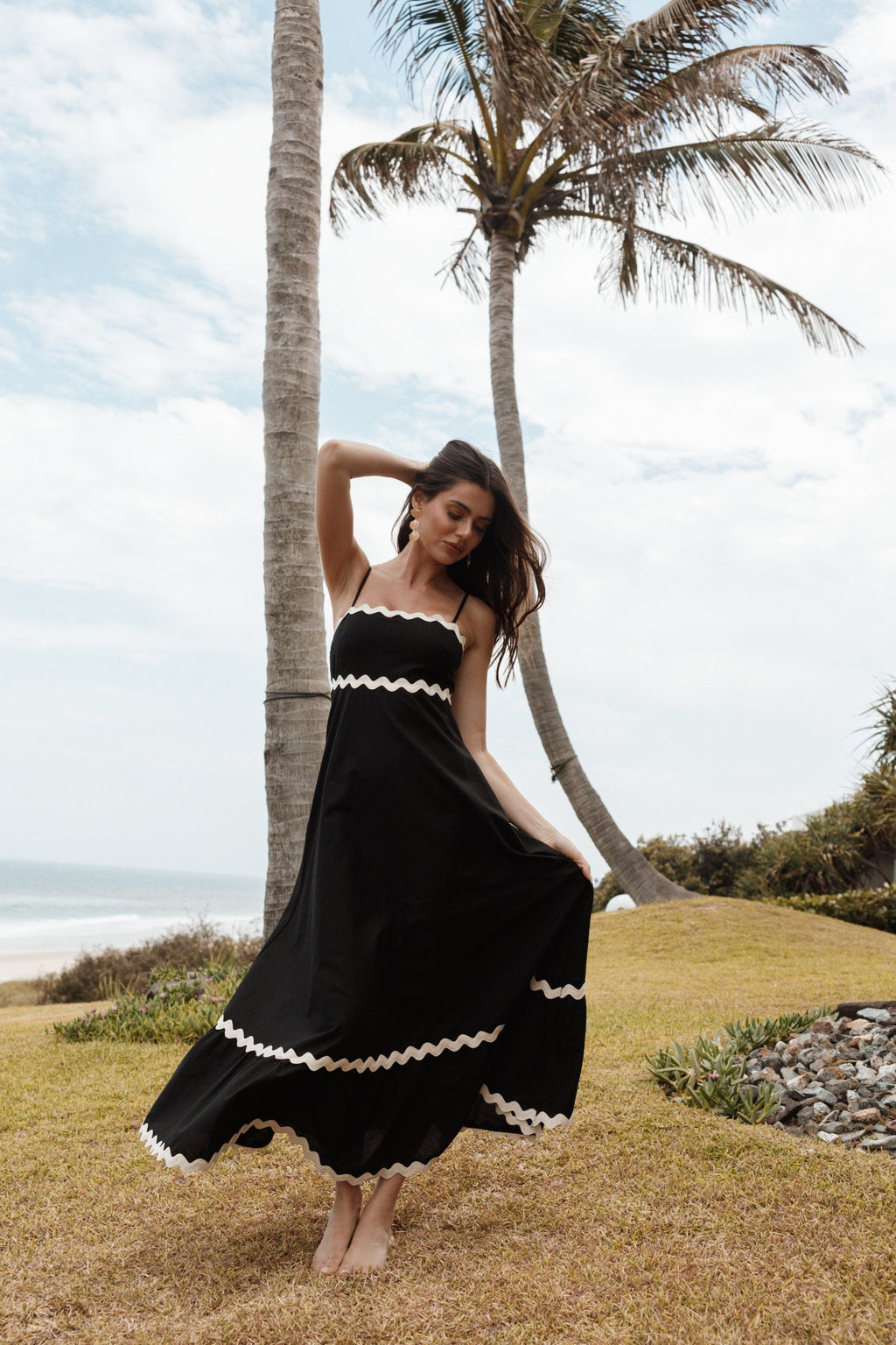 Women's Maxi Dress Sleeveless Black — view 2