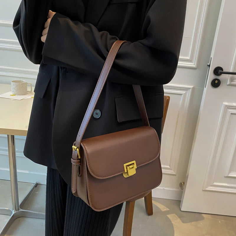Women's Crossbody Bag Flap Turn-Lock Clasp Small — view 6