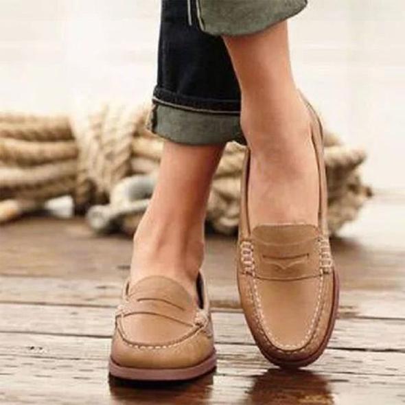 Alessia Romano | Classic Leather Slip-On Loafers For Women