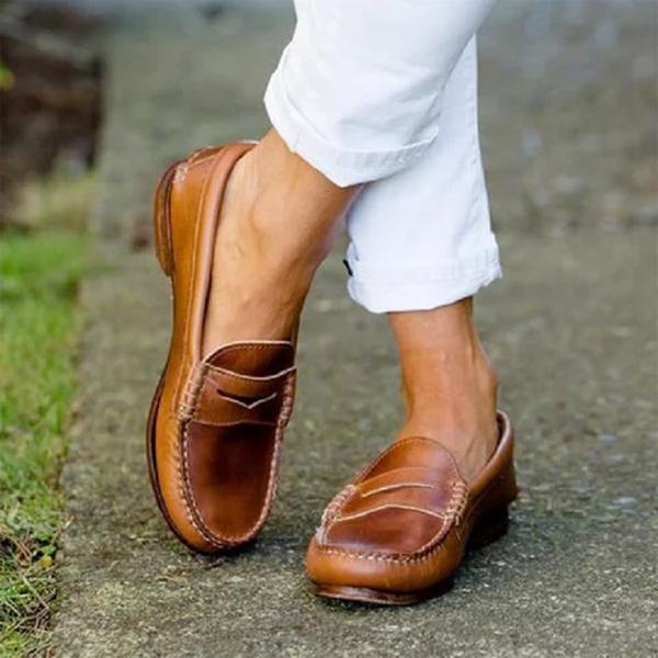 Alessia Romano | Classic Leather Slip-On Loafers For Women